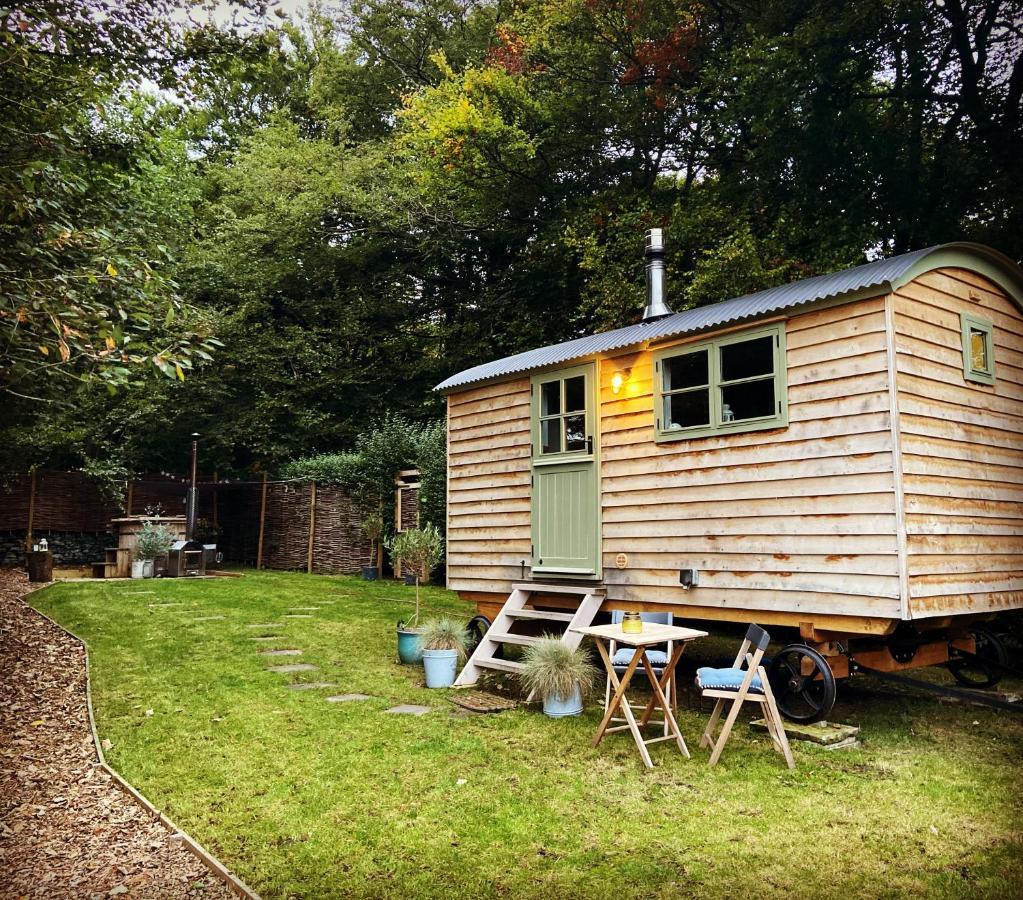 Oak + Stars Hideaway Campsite Holmfirth